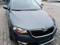 Używany Skoda Octavia 105 KM (77 kW) 2015 Szary Hatchback
