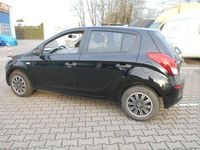 Gebraucht Hyundai i20 Edition 86 PS (63 kW) 2014 Black diamond / mic Kleinwagen
