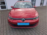 Gebraucht VW Golf VIII Life 110 PS (80 kW) 2023 Rot Limousine