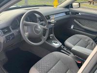 Gebraucht Audi A6 130 PS (95 kW) 2002 Schwarz Kombi