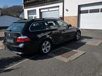 Gebraucht BMW 520 Exclusive 180 PS (132 kW) 2009 Schwarz Kombi