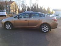 Gebraucht Opel Astra Edition 120 PS (88 kW) 2014 Beige Limousine