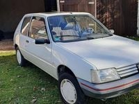 Gebraucht Peugeot 205 60 PS (44 kW) 1991 Weiß Limousine