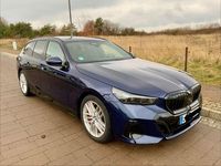 Gebraucht BMW 540 Performance 303 PS (222 kW) 2025 Blau Kombi