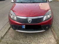 Gebraucht Dacia Sandero Stepway 84 PS (61 kW) 2013 Rot Limousine