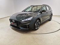 Neu Hyundai i30 N Line 140 PS (102 kW) 2025 Cypress green met. Kombi