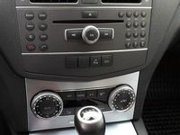 Gebraucht Mercedes C180 156 PS (114 kW) 2011 Silber Limousine