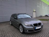 Gebraucht BMW 330 272 PS (200 kW) 2011 Grau Kombi