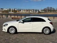 Second-hand Mercedes A200 136 CP (100 kW) 2017 Alb Berlinǎ