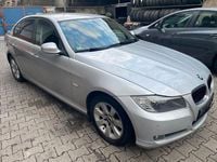 Second-hand BMW 320 163 CP (119 kW) 2009 Argintiu Berlinǎ