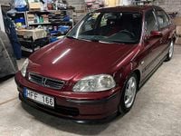 Gebraucht Honda Civic 160 PS (117 kW) 1998 Rot Limousine