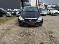 Gebraucht Mercedes A180 116 PS (85 kW) 2011 Kosmosschwarz  metalliclack Kleinwagen