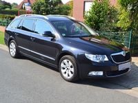 Gebraucht Skoda Superb 140 PS (102 kW) 2013 Schwarz metallic Kombi
