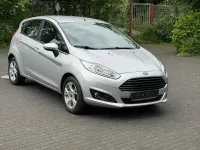 Gebraucht Ford Fiesta Trend 101 PS (74 kW) 2017 Silber Kleinwagen