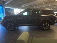 Neu Dacia Bigster Extreme 109 PS (80 kW) 2026 Perlmuttschwarz SUV