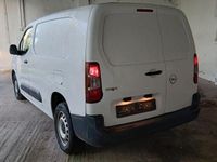 Gebraucht Opel Combo 102 PS (75 kW) 2022 Lackierung weiss icy/typ ausse Van / Kleinbus