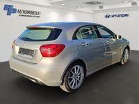 Gebraucht Mercedes A200 Urban 156 PS (114 kW) 2015 Silber Kleinwagen