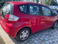 Gebraucht Honda Jazz Trend 90 PS (66 kW) 2009 Rot Kleinwagen
