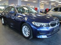 Gebraucht BMW 318 Advantage 150 PS (110 kW) 2019 Blau Limousine