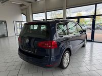 Gebraucht VW Sharan Comfortline 150 PS (110 kW) 2014 Blau Van / Kleinbus