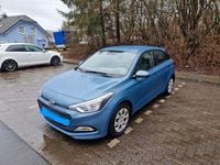 Gebraucht Hyundai i20 Active 75 PS (55 kW) 2018 Blau Kleinwagen