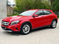 Gebraucht Mercedes GLA200 156 PS (114 kW) 2015 Rot SUV