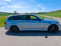 Gebraucht BMW 320 Basis 184 PS (135 kW) 2010 Blau Kombi