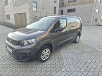 Gebraucht Peugeot Partner S 131 PS (96 kW) 2019 Grau Van / Kleinbus