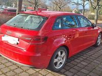 Gebraucht Audi A3 Ambition 110 PS (80 kW) 2016 Rot Limousine