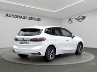 Gebraucht BMW 220 Active Tourer 156 PS (114 kW) 2025 Mineralweiß Van / Kleinbus