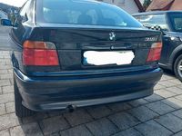 Second-hand BMW 316 102 CP (75 kW) 2000 Albastru Coupe