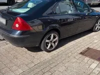 Gebraucht Ford Mondeo 170 PS (125 kW) 2001 Schwarz Limousine