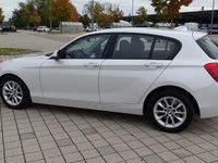 Gebraucht BMW 114 Advantage 102 PS (75 kW) 2012 Weiß Kleinwagen