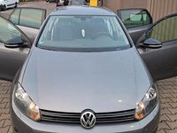 Gebraucht VW Golf VI Style 105 PS (77 kW) 2011 Grau Kleinwagen