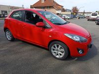 Gebraucht Mazda 2 Center-Line 102 PS (75 kW) 2012 Rot Kleinwagen