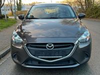Gebraucht Mazda 2 Center-Line 75 PS (55 kW) 2016 Grau Limousine