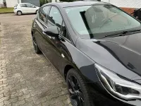 Używany Opel Astra 150 KM (110 kW) 2017 Czarny Sedan/Limuzyna