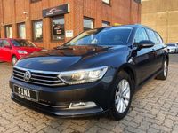 Gebraucht VW Passat R 150 PS (110 kW) 2019 Grau Kombi