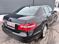 Gebraucht Mercedes E500 Avantgarde 408 PS (300 kW) 2012 Schwarz Limousine