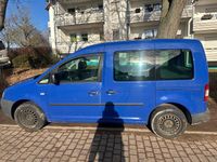 Second-hand VW Caddy 75 CP (55 kW) 2004 Albastru Monovolum