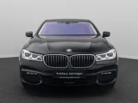 Gebraucht BMW 750 M Sport 400 PS (294 kW) 2019 Saphirschwarz475 Limousine