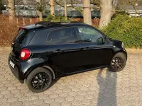 Używany Smart ForFour Prime 71 KM (52 kW) 2016 Czarny Hatchback