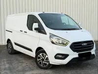 Gebraucht Ford 300 105 PS (77 kW) 2018 Weiß Van / Kleinbus