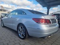 Gebraucht Mercedes E350 252 PS (185 kW) 2014 Silber Coupé