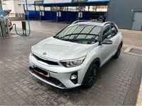 Gebraucht Kia Stonic Vision 84 PS (61 kW) 2018 Silber SUV