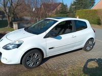 Gebraucht Renault Clio II Night&Day 103 PS (75 kW) 2011 Weiß Kleinwagen