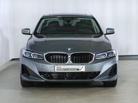 Gebraucht BMW 330 Shadowline 245 PS (180 kW) 2024 Skyscraper grau metallic Limousine