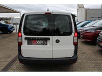 Gebraucht VW Caddy Maxi 114 PS (83 kW) 2023 Candy weiß Van / Kleinbus