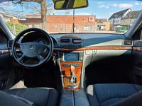 Gebraucht Mercedes E200 163 PS (119 kW) 2004 Blau Limousine