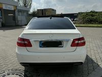 Gebraucht Mercedes E350 Avantgarde 265 PS (194 kW) 2011 Weiß Limousine